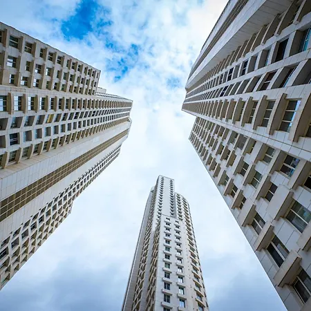 Pool Balcony King Bed Parking Netflix Gym * 스코페