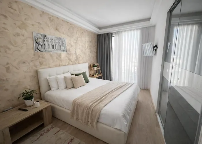 Pool Balcony King Bed Parking Netflix Gym 아파트 *