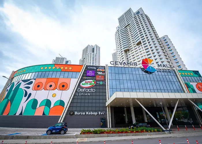 Pool Balcony King Bed Parking Netflix Gym * Skopje