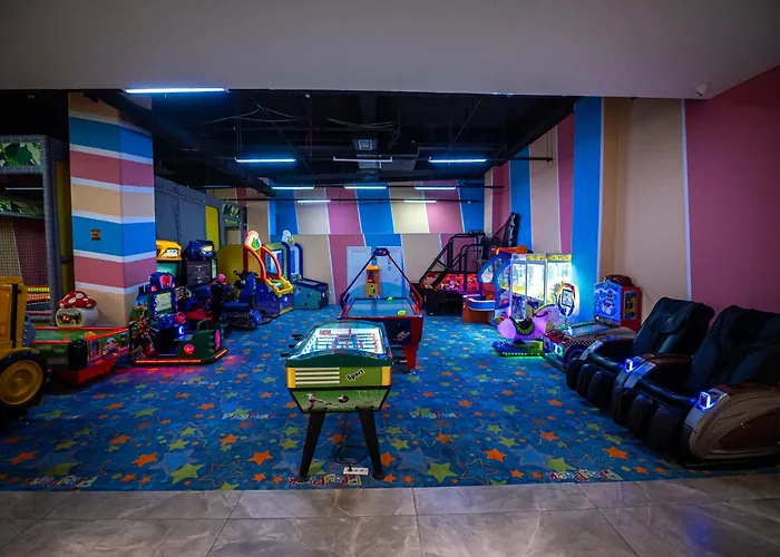 Lägenhet Pool Balcony King Bed Parking Netflix Gym Skopje